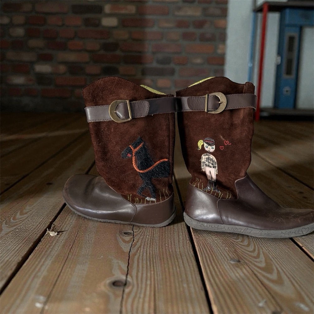 Garvani Girls Brown Suede Boots with Embroidered  Cowgirl Design
